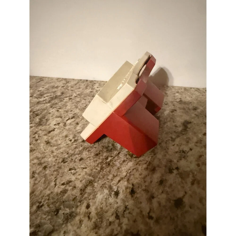 Vintage GAF View-Master with 1974 “Movieland Wax Museum” Reel 1